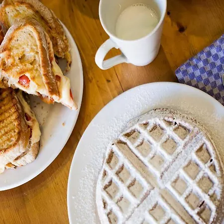 Albergue Goodmorning Solo Traveller Lisboa