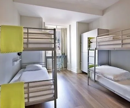 Goodmorning Solo Traveller Hostel