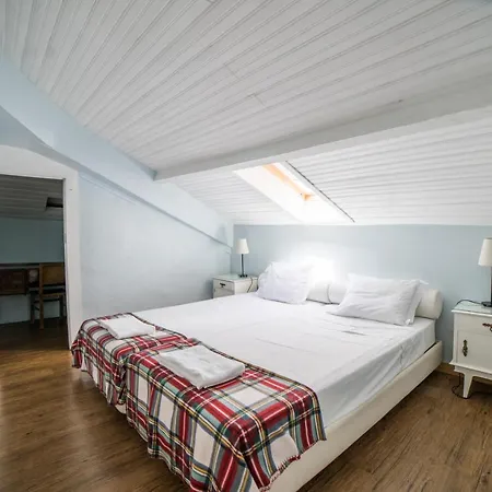 Goodmorning Solo Traveller Hostel *