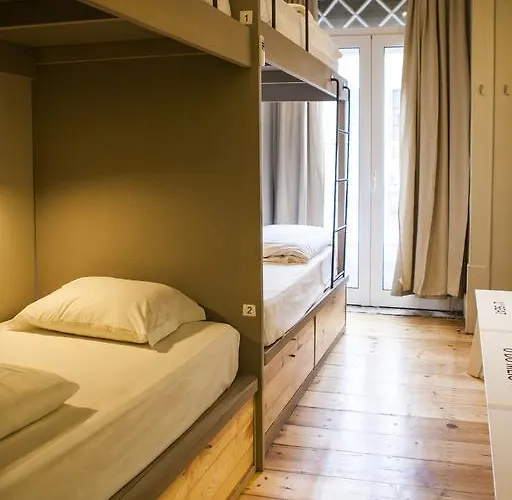 Goodmorning Solo Traveller Hostel