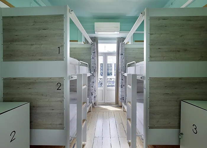 Goodmorning Solo Traveller אכסניה ליסבון